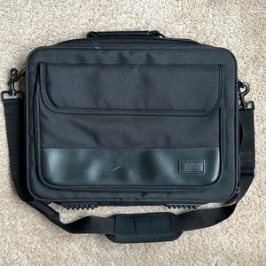 Targus Black Laptop Bag